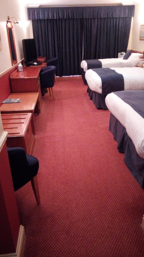 London Beach Country Hotel & Golf Club 坦特登 外观 照片