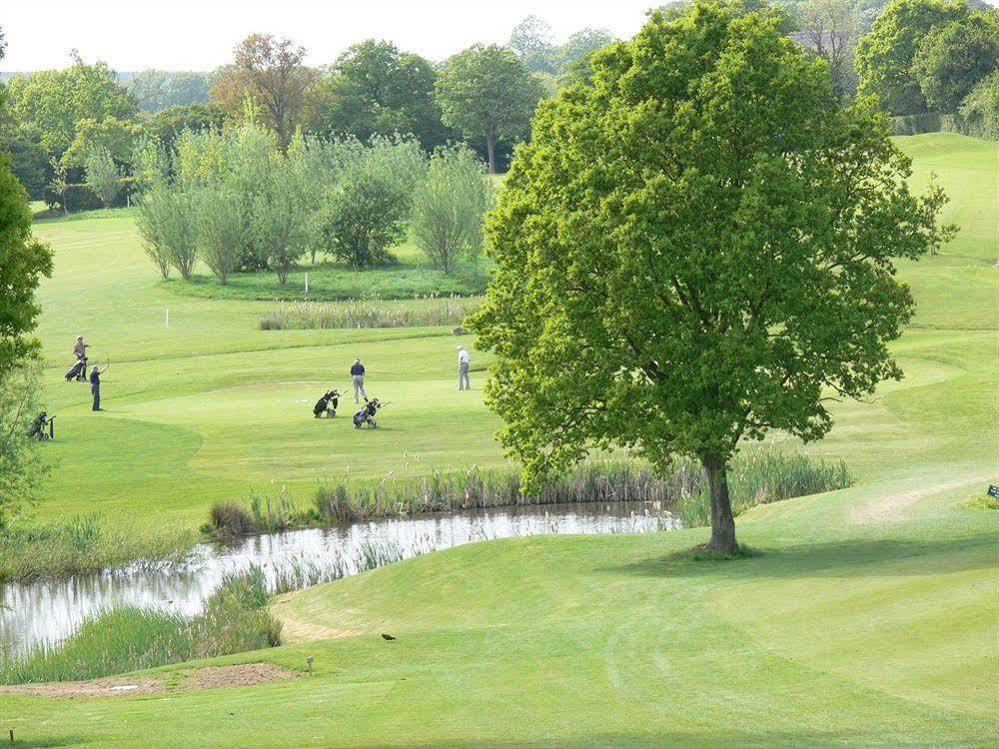 London Beach Country Hotel & Golf Club 坦特登 外观 照片